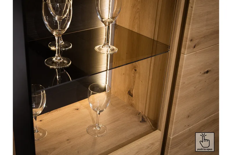 Quant Vitrinskåp 41 cm djup 76 cm bred 195 cm hög Trä - Ek/Svart - Förvaring - Skåp - Vitrinskåp