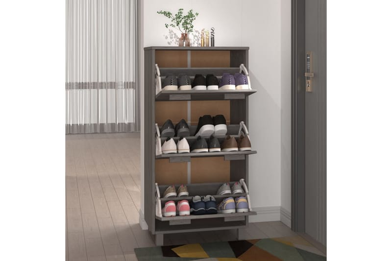 beBasic Skoskåp ljusgrå 59,5x35x117 cm massiv furu - Grey - Förvaring - Skoförvaring - Skoskåp