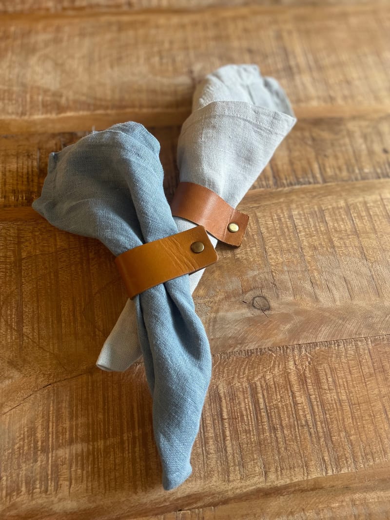 Servettring läder med platt spänne - brun - Inredning - Bordsdekoration - Servettring