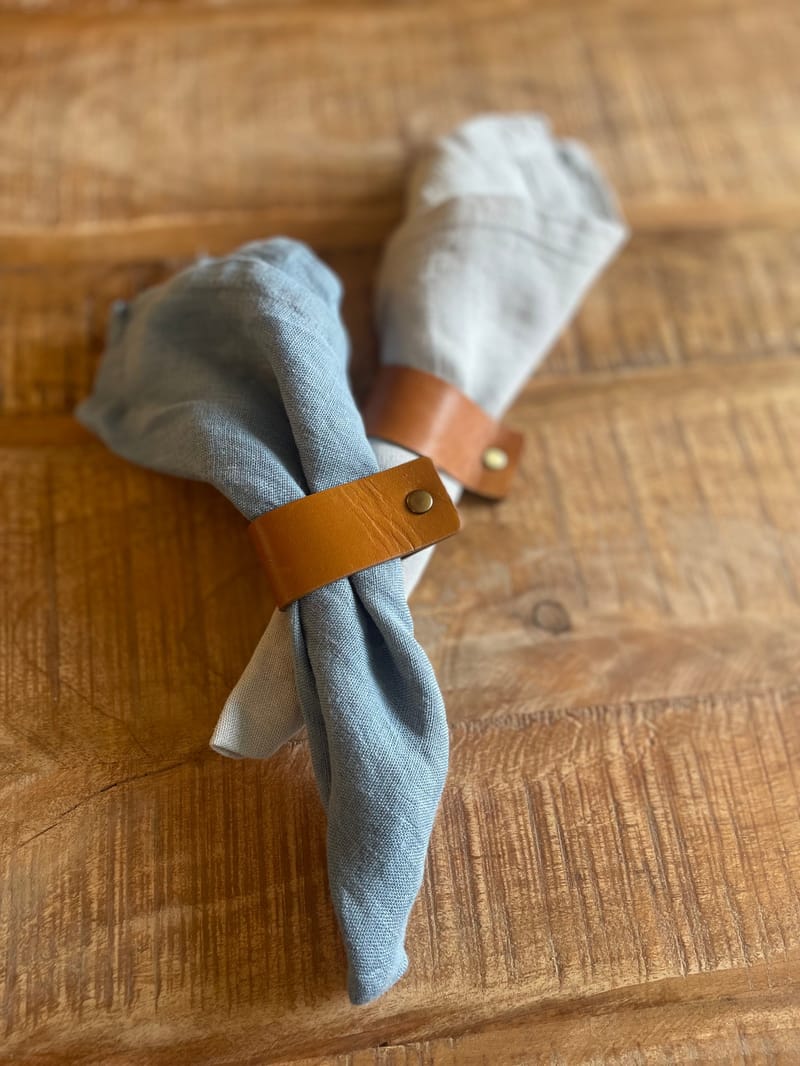 Servettring läder med platt spänne - brun - Inredning - Bordsdekoration - Servettring