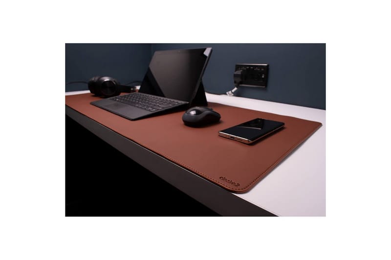 Skrivbordsmatta Desire2 Veganskt Läder 400x900mm Brun - Brun - Inredning - Dekoration & inredningsdetaljer - Skrivbordsunderlägg