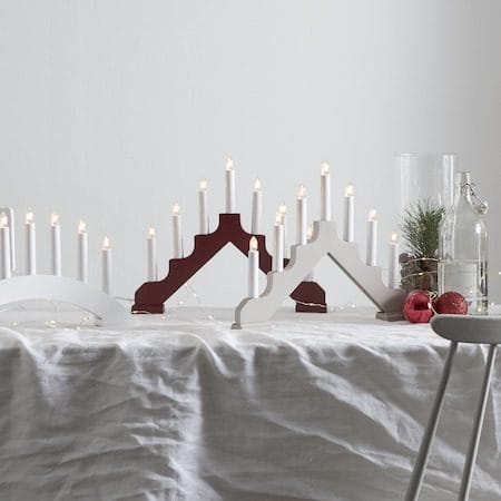 Ada Adventsljusstake 37.5 cm - Elljusstake i Trä för Fönster - Vinröd - Inredning - Julpynt & helgdekoration - Julpynt & juldekoration