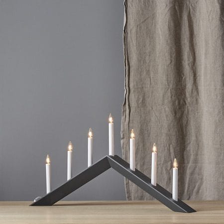Arrow Stor Adventsljusstake 69 cm - Elljusstake i Trä för Fönster - Mörkgrå - Inredning - Julpynt & helgdekoration - Julpynt & juldekoration