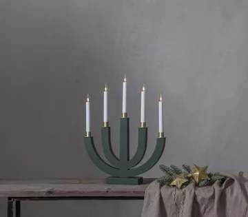 Eli Ljusstake 37 cm - grön med guldfärgad dekoration - Inredning - Julpynt & helgdekoration - Julpynt & juldekoration