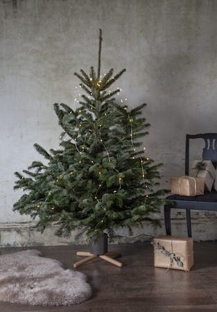 Granig Julgransfot 45 cm - mullvad och naturträ - Inredning - Julpynt & helgdekoration - Julpynt & juldekoration