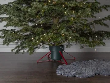 Granig Julgransfot 57 cm - grön/röd - Inredning - Julpynt & helgdekoration - Julpynt & juldekoration