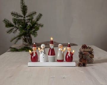 Tomtefamilj Adventsljusstake Luciatåg 33.5 cm - Ljusstake i Trä för Advent - Vinröd - Inredning - Julpynt & helgdekoration - Julpynt & juldekoration