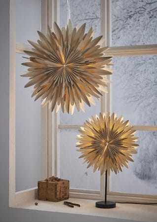 Winter Adventsstjärna på Fot 40 cm - Jullampa med svart fot - Beige - Inredning - Julpynt & helgdekoration - Julpynt & juldekoration