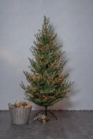 Konstgjord Julgran Uppsala 210 cm - Grön - Inredning - Julpynt & helgdekoration - Julpynt & juldekoration - Plastgran