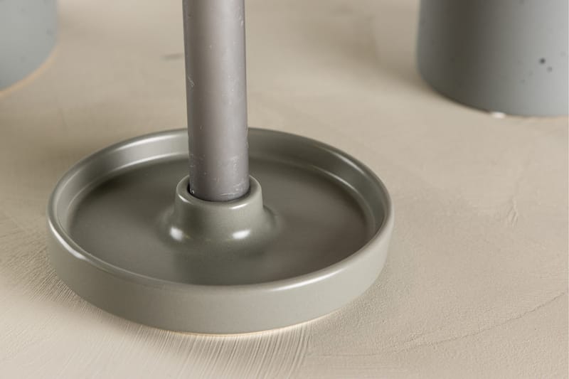 Bette Ljusstake 13x4 cm - Grå - Inredning - Ljus & dofter - Ljusstake & ljuslykta - Kandelaber & bordsljusstake