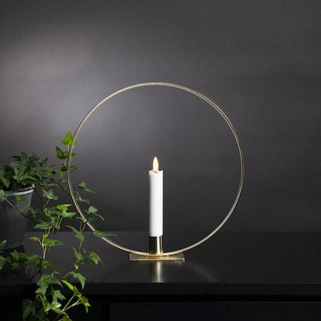 Flamme Ring Inomhusdekoration 28.5 cm - mässing/vit - Inredning - Ljus & dofter - Ljusstake & ljuslykta - Kandelaber & bordsljusstake