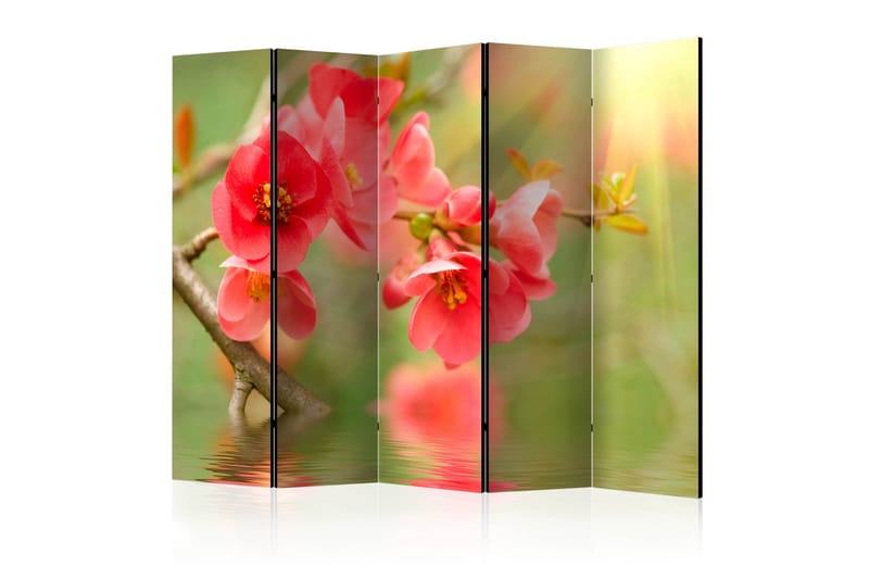 Rumsavdelare - Azalea reflected in the water II 225x172, Artgeist sp. z o. o.