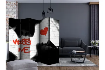 Rumsavdelare - Kiss me II 225x172 - Artgeist sp. z o. o. - Inredning - Rumsavdelare - Vikskärm