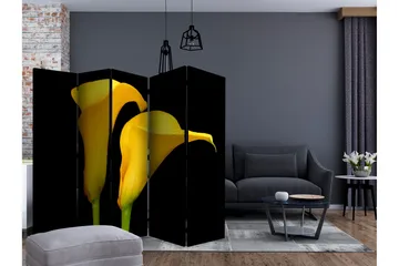 Rumsavdelare - Two yellow calla flowers 225x172 - Artgeist sp. z o. o. - Inredning - Rumsavdelare - Vikskärm