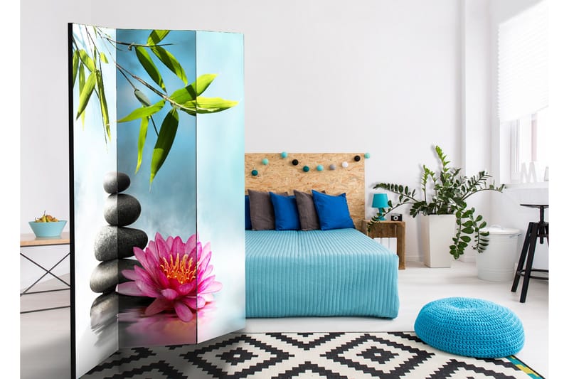 Rumsavdelare Water Lily And Zen Stones 135x172 - Artgeist sp. z o. o. - Inredning - Rumsavdelare - Vikskärm