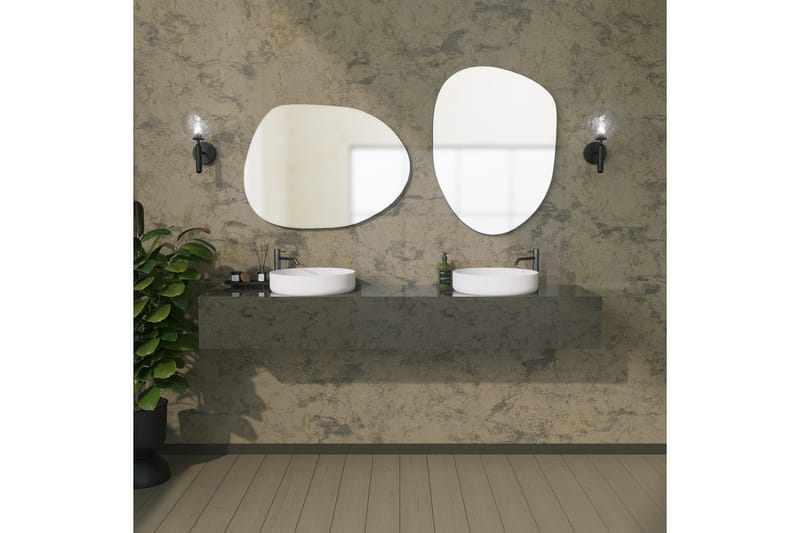 Samtens Bordsspegel, Svart