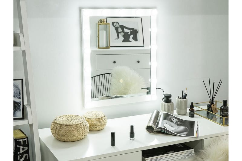 Saven Spegel LED 50x60 cm - Transparent - Sminkspegel - Badrumstillbehör