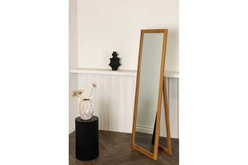 Vägghängd spegel Sebring - Valnöt - Inredning - Speglar - Väggspegel