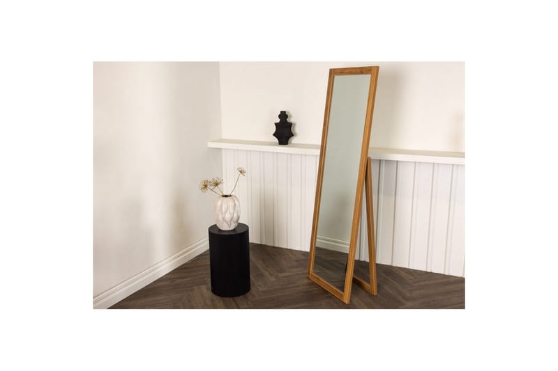 Vägghängd spegel Sebring - Valnöt - Inredning - Speglar - Väggspegel