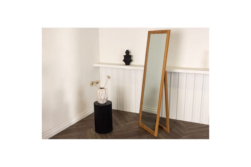 Vägghängd spegel Sebring - Valnöt - Inredning - Speglar - Väggspegel