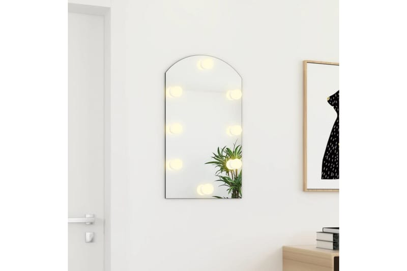 Spegel med LED-lampor 70x40 cm glas valvformad (335864+32608 - Silver - Inredning - Speglar - Väggspegel