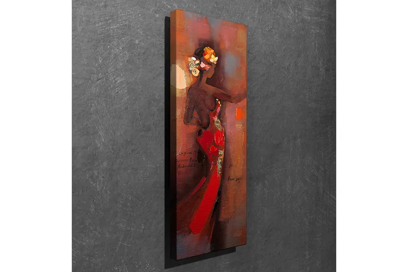 Canvastavla 30x80 cm - Elegant kvinna i röd klänning med blommor i håret - Röd / Brun / Beige - Inredning - Tavlor & konst - Canvastavlor