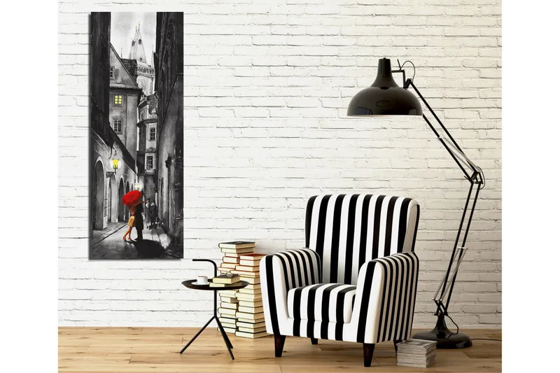 Canvastavla 30x80 cm - Kvinna med röd paraply i en mörk gränd - Röd / Svart / Grå - Inredning - Tavlor & konst - Canvastavlor