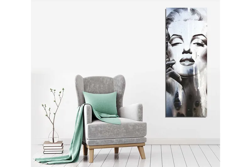 Canvastavla 30x80 cm - Porträtt av en kvinna med en mystisk och drömlik uttryck - Svart / Vitt / Grått - Inredning - Tavlor & konst - Canvastavlor