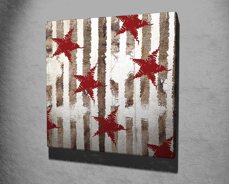 Canvastavla 45x45 cm - Abstrakt komposition med stjärnor och vertikala linjer - Röd / Brun / Vit - Inredning - Tavlor & konst - Canvastavlor