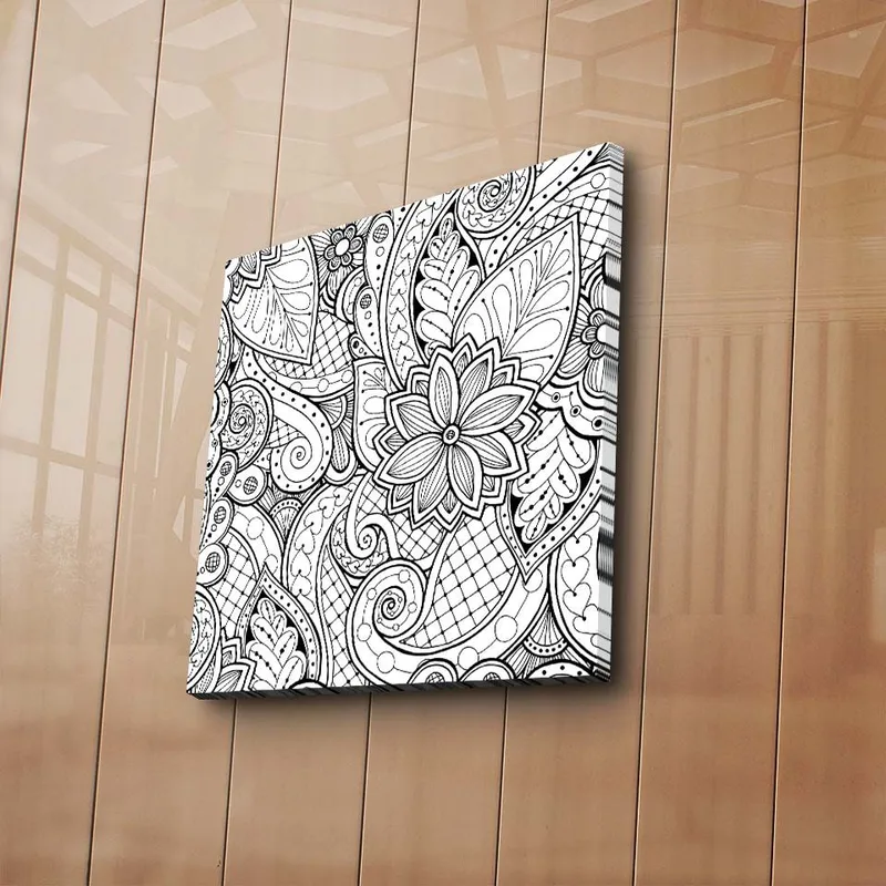 Canvastavla 45x45 cm - Detaljerad svartvit mönsterdesign med blommor och svängda linjer - Svart / Vitt - Inredning - Tavlor & konst - Canvastavlor