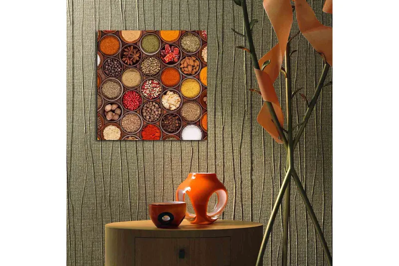 Canvastavla 45x45 cm - Färgglad samling av kryddor i skålar - Röd / Gul / Grön - Inredning - Tavlor & konst - Canvastavlor