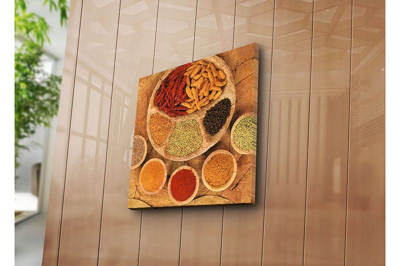 Canvastavla 45x45 cm - Färgglad samling av kryddor och örter på en rund tallrik - Röd / Gul / Brun - Inredning - Tavlor & konst - Canvastavlor