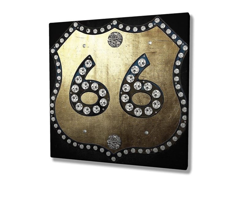 Canvastavla 45x45 cm - Gyllene skylt med nummer 66 prydd med glittrande stenar - Guld / Svart - Inredning - Tavlor & konst - Canvastavlor