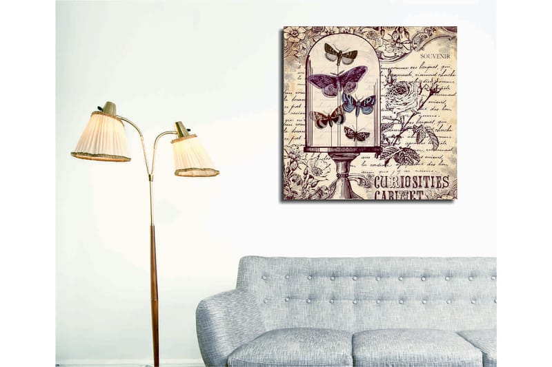 Canvastavla 45x45 cm - Insekter i en glaskupa med blommor och handskriven text i bakgrunden - Lila / Grå / Beige - Inredning - Tavlor & konst - Canvastavlor