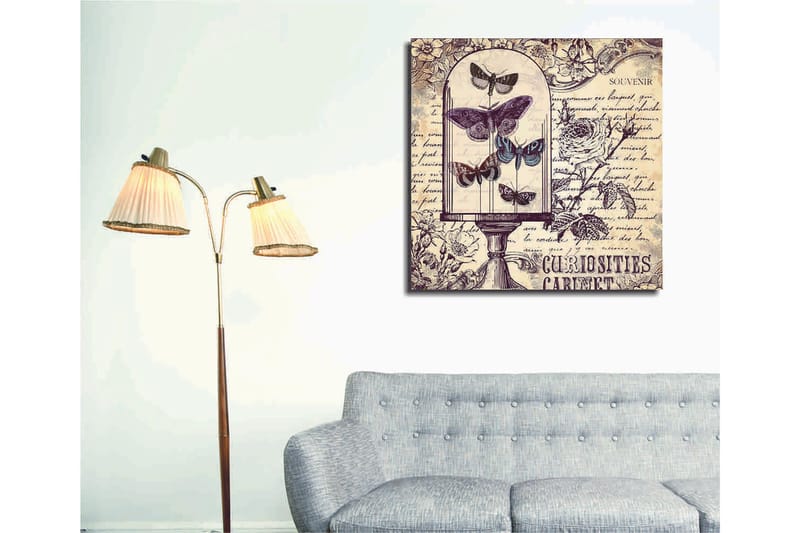 Canvastavla 45x45 cm - Insekter i en glaskupa med blommor och handskriven text i bakgrunden - Lila / Grå / Beige - Inredning - Tavlor & konst - Canvastavlor