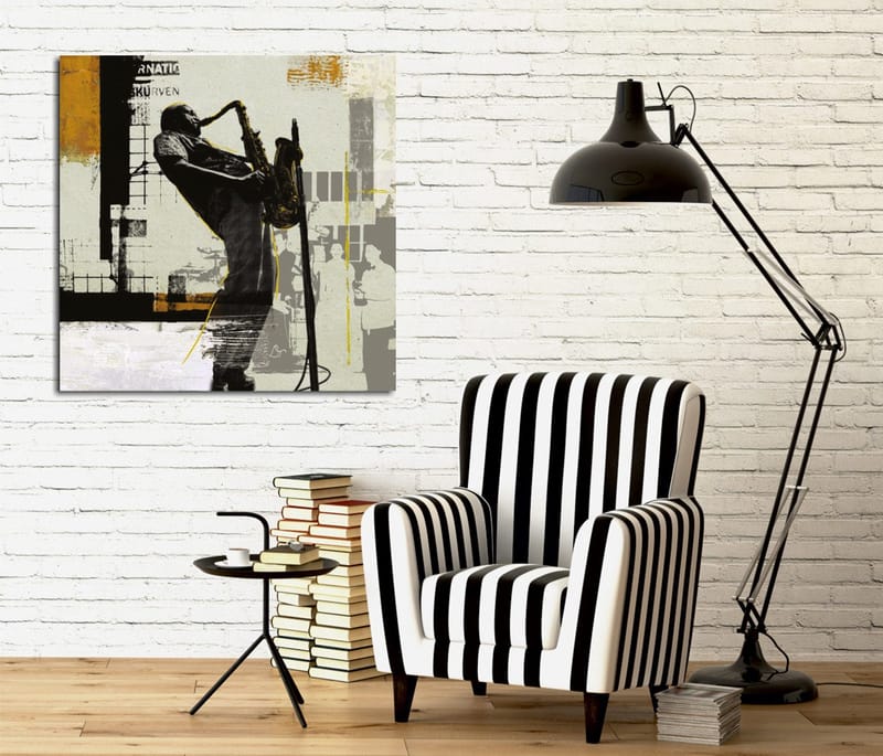 Canvastavla 45x45 cm - Jazzmusiker som spelar saxofon i en urban miljö - Svart / Gult / Grått - Inredning - Tavlor & konst - Canvastavlor