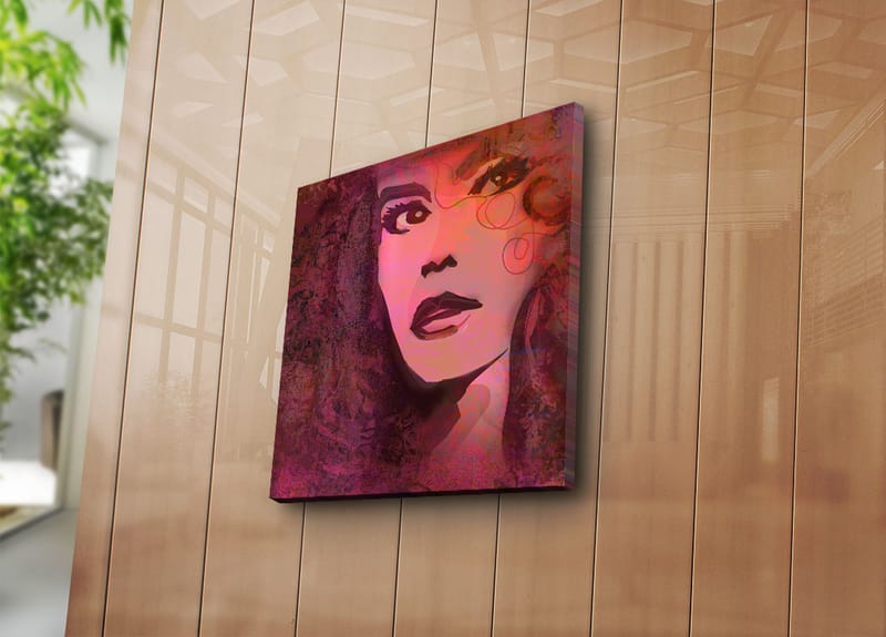 Canvastavla 45x45 cm - Porträtt av en kvinna med uttrycksfulla drag - Mörkröd / Lila / Rosa - Inredning - Tavlor & konst - Canvastavlor