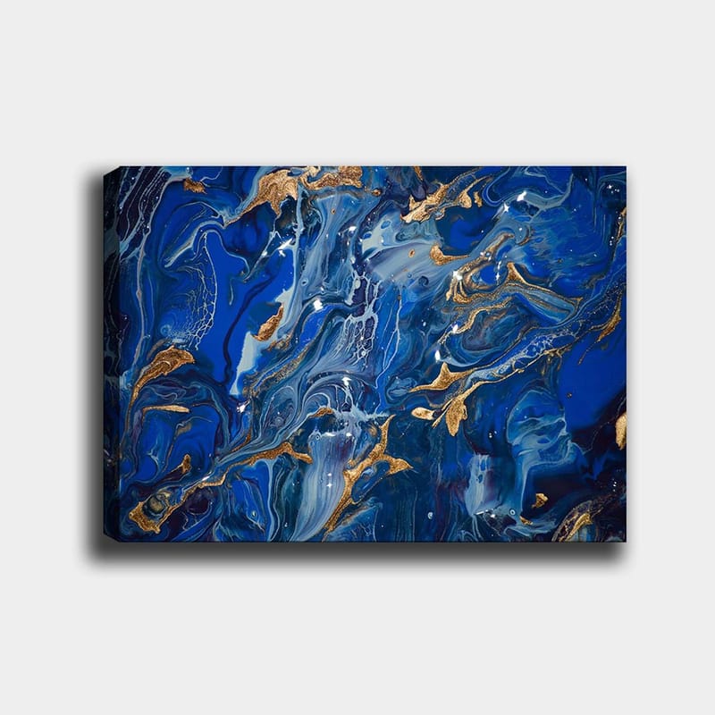 Canvastavla 70x100 cm - Abstrakt havsmotiv med virvlande blå nyanser och inslag av guld, Mörkblå / Ljusblå / Guld