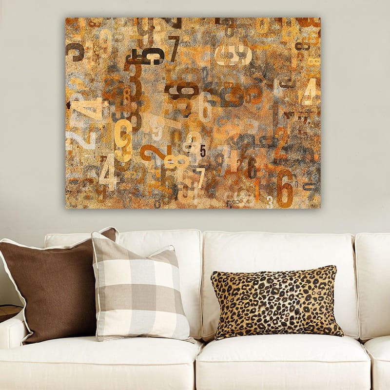 Canvastavla 70x100 cm - Abstrakt komposition av siffror i olika storlekar och nyanser - Orange / Beige / Brun - Inredning - Tavlor & konst - Canvastavlor