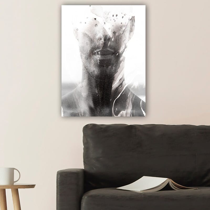 Canvastavla 70x100 cm - Abstrakt porträtt av en man med suddiga och flytande linjer som skapar en drömlik känsla - Svart / Grått / Vitt - Inredning - Tavlor & konst - Canvastavlor
