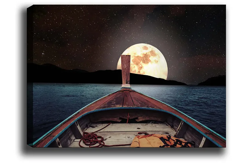 Canvastavla 70x100 cm - Båt som seglar mot en stor, lysande måne på natthimlen - Mörkblå / Brunt / Guld - Inredning - Tavlor & konst - Canvastavlor