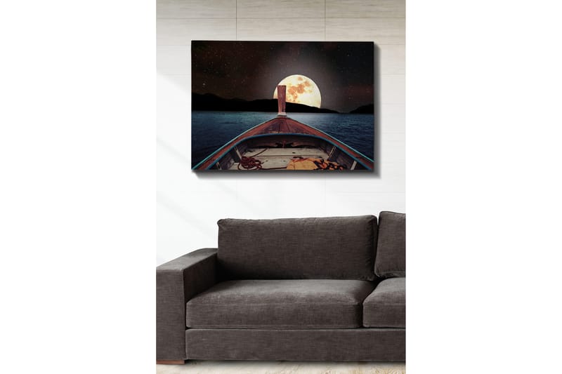 Canvastavla 70x100 cm - Båt som seglar mot en stor, lysande måne på natthimlen, Mörkblå / Brunt / Guld