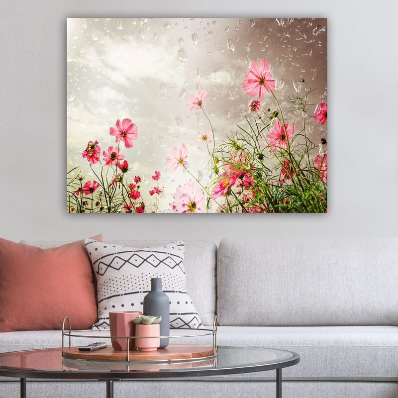 Canvastavla 70x100 cm - Blommor i olika nyanser av rosa som växer mot en dämpad bakgrund - Rosa / Grön - Inredning - Tavlor & konst - Canvastavlor