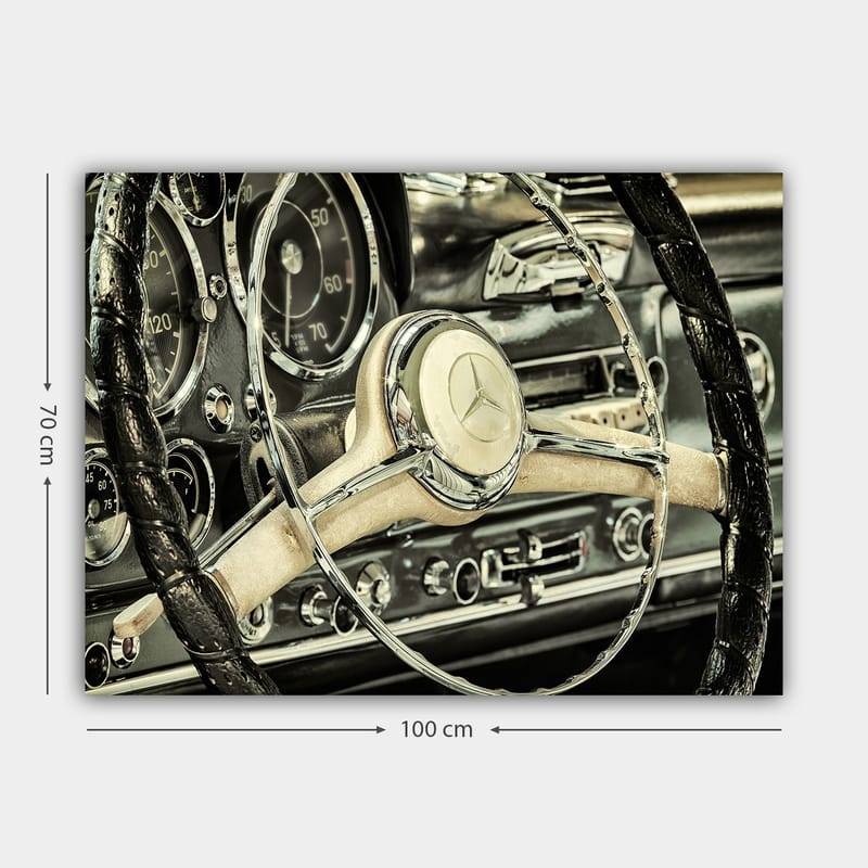 Canvastavla 70x100 cm - Detaljerad närbild av en klassisk bils ratt och instrumentpanel - Silver / Svart / Beige - Inredning - Tavlor & konst - Canvastavlor