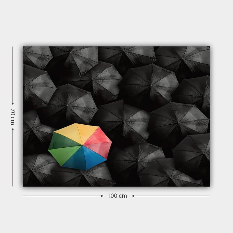 Canvastavla 70x100 cm - Ensam färgglad paraply bland en mängd svarta paraplyer - Svart / Gul / Röd - Inredning - Tavlor & konst - Canvastavlor