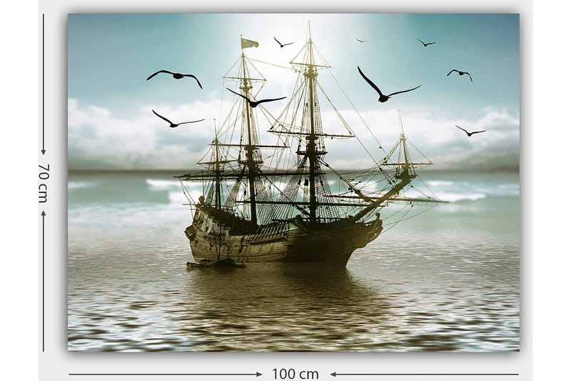 Canvastavla 70x100 cm - Ett gammalt segelfartyg som navigerar genom stilla vatten under en ljus himmel - Blå / Grå / Brun - Inredning - Tavlor & konst - Canvastavlor