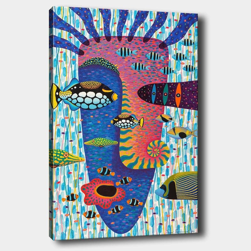 Canvastavla 70x100 cm - Färgglad undervattensscen med olika fiskar och ett ansiktsmotiv i bakgrunden, Blå / Rosa / Gul