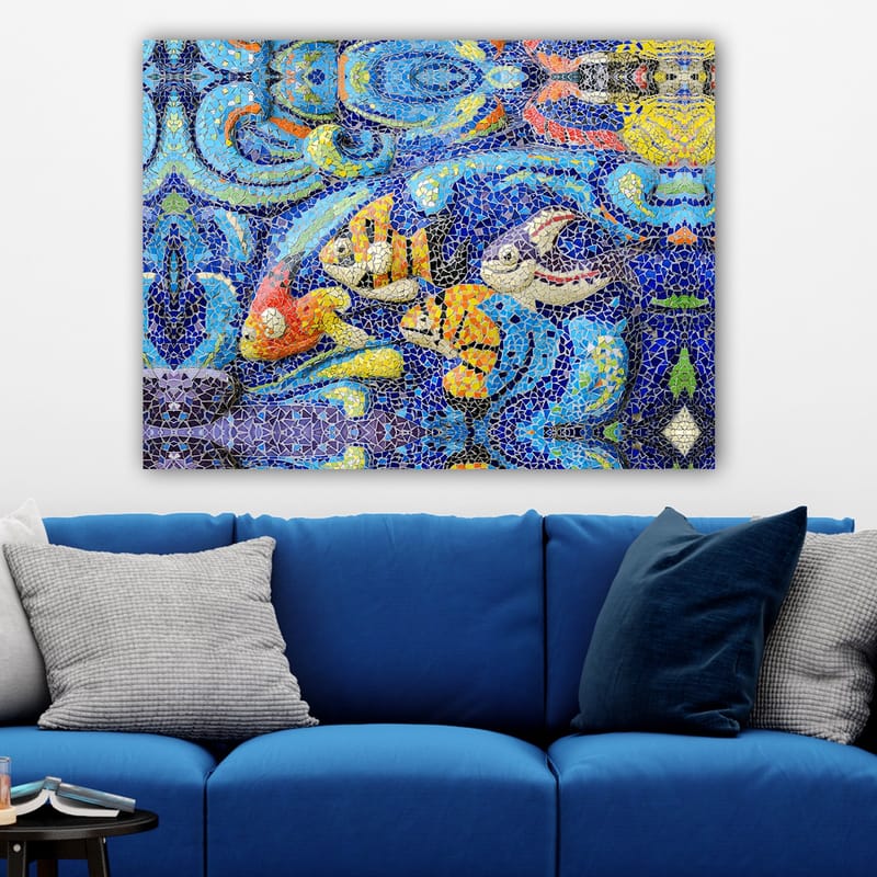 Canvastavla 70x100 cm - Färgglada fiskar simmar i en livlig undervattensmiljö - Blå / Orange / Gul - Inredning - Tavlor & konst - Canvastavlor