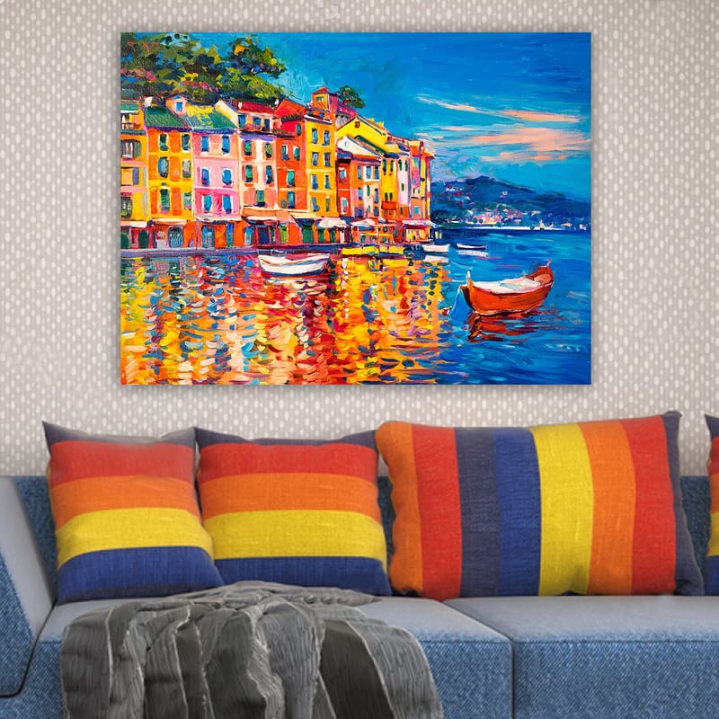 Canvastavla 70x100 cm - Färgglada hus vid en hamn med båtar som speglas i vattnet - Blå / Orange / Gul - Inredning - Tavlor & konst - Canvastavlor