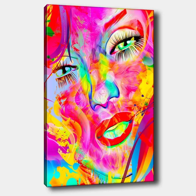 Canvastavla 70x100 cm - Färgstark och abstrakt porträtt av en kvinna med uttrycksfulla ögon och läppar - Rosa / Gul / Grön - Inredning - Tavlor & konst - Canvastavlor